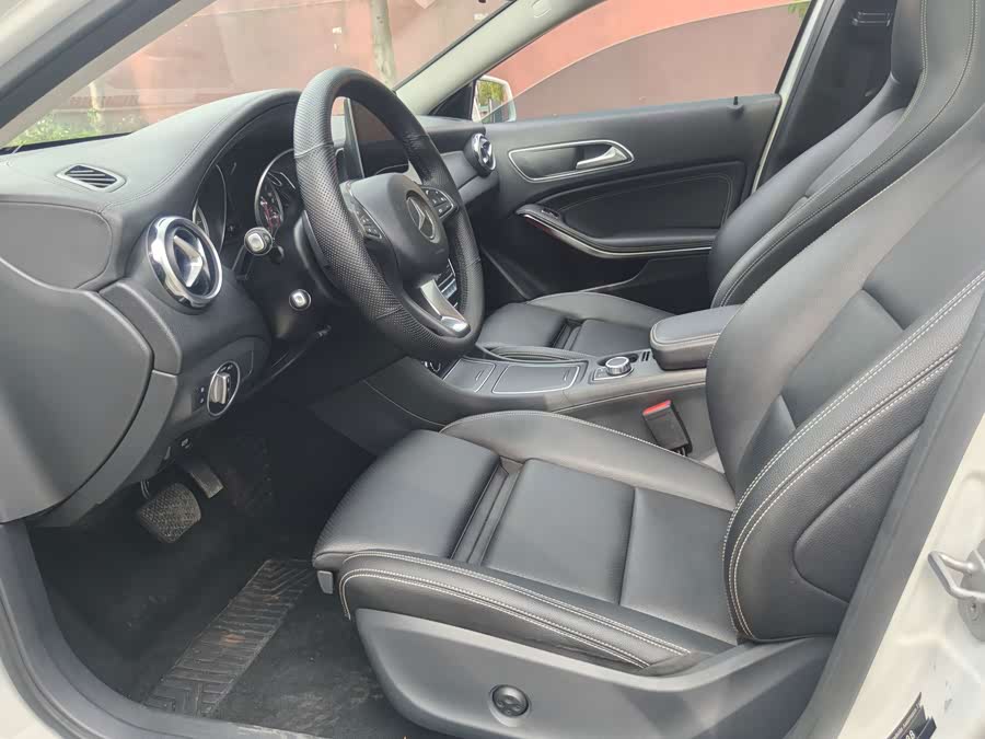Mercedes-Benz GLA 2017, фото 9