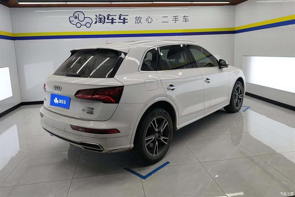 Audi Q5L, 2021 3