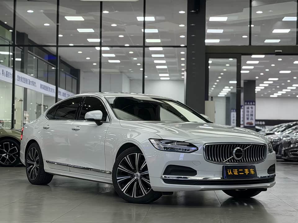 Volvo S90