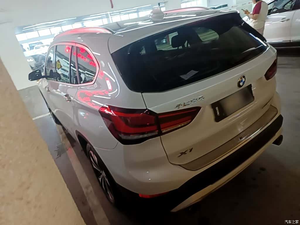 BMW X1, 2020 все фото