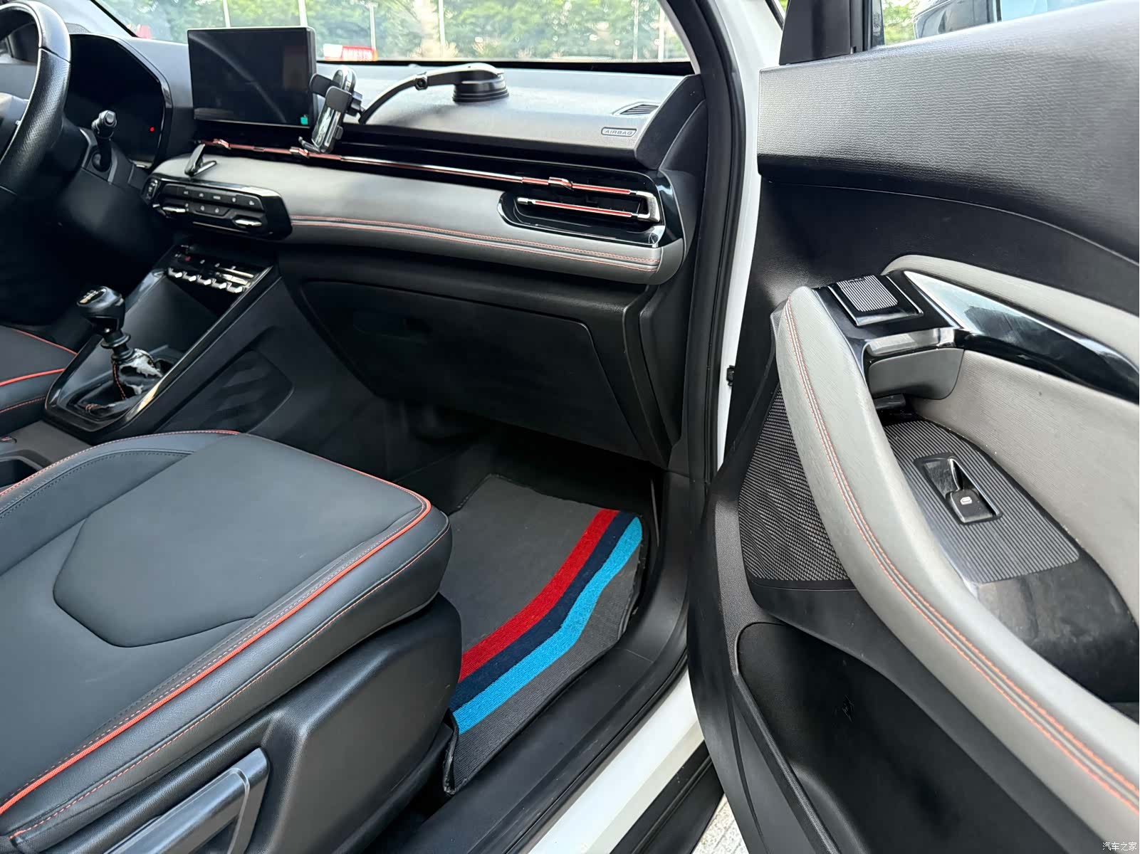 Wuling RS-3, 2021 9