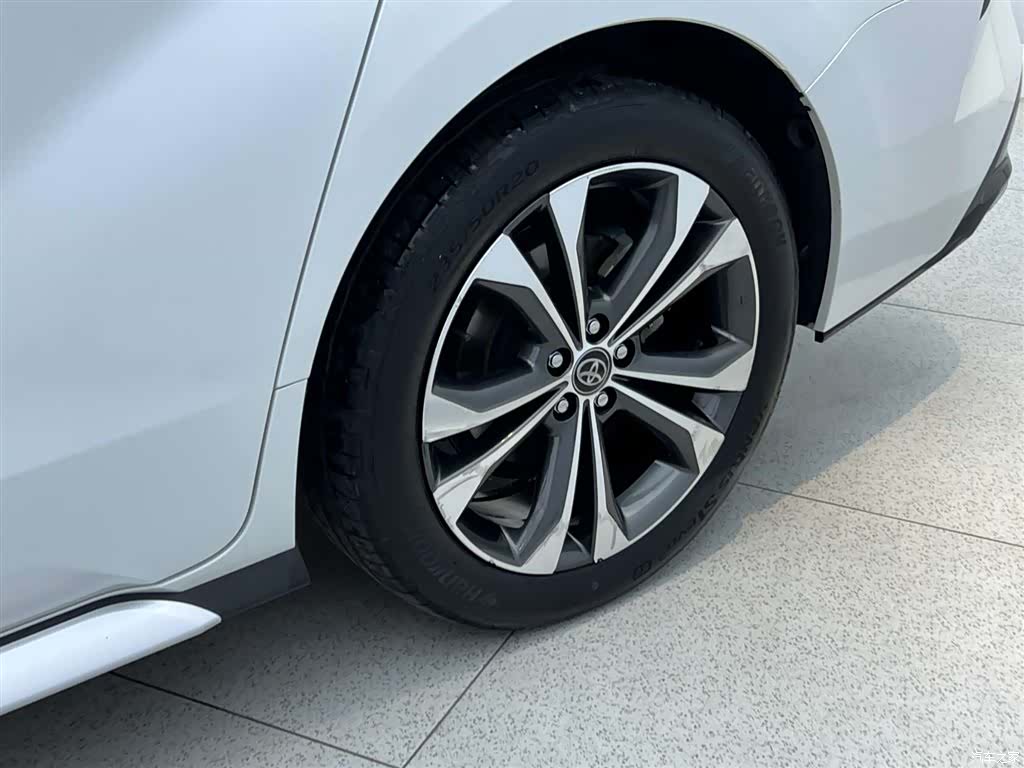 Toyota Granvia, 2024 7