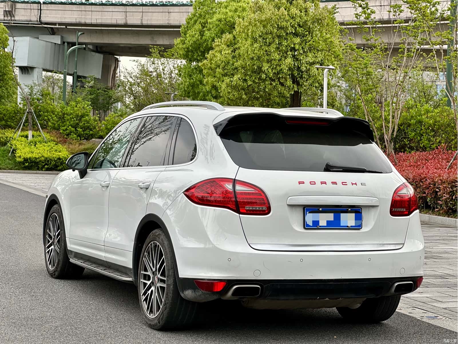 Porsche Cayenne, 2012 4