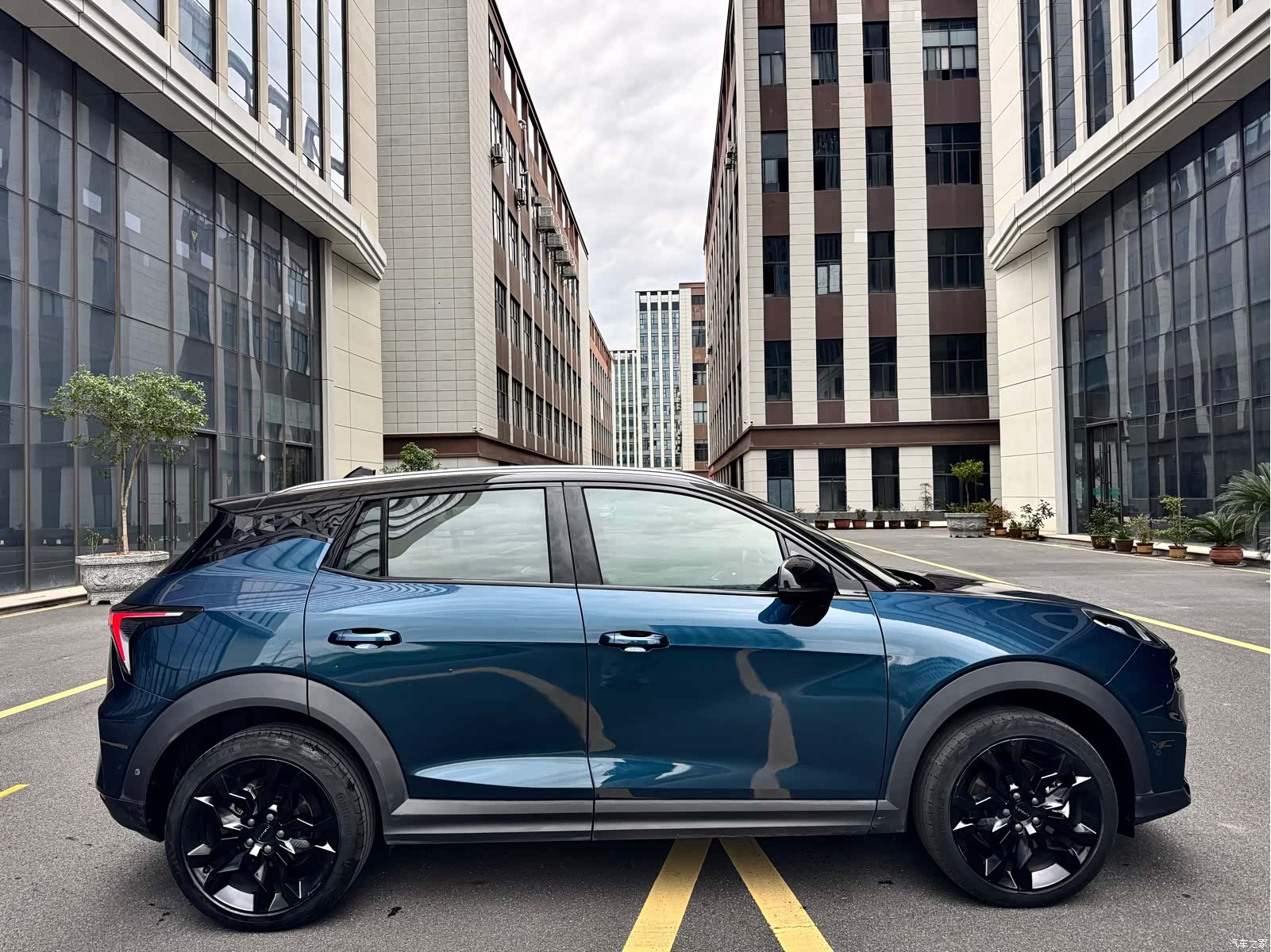 Lynk & Co 02, 2021 4