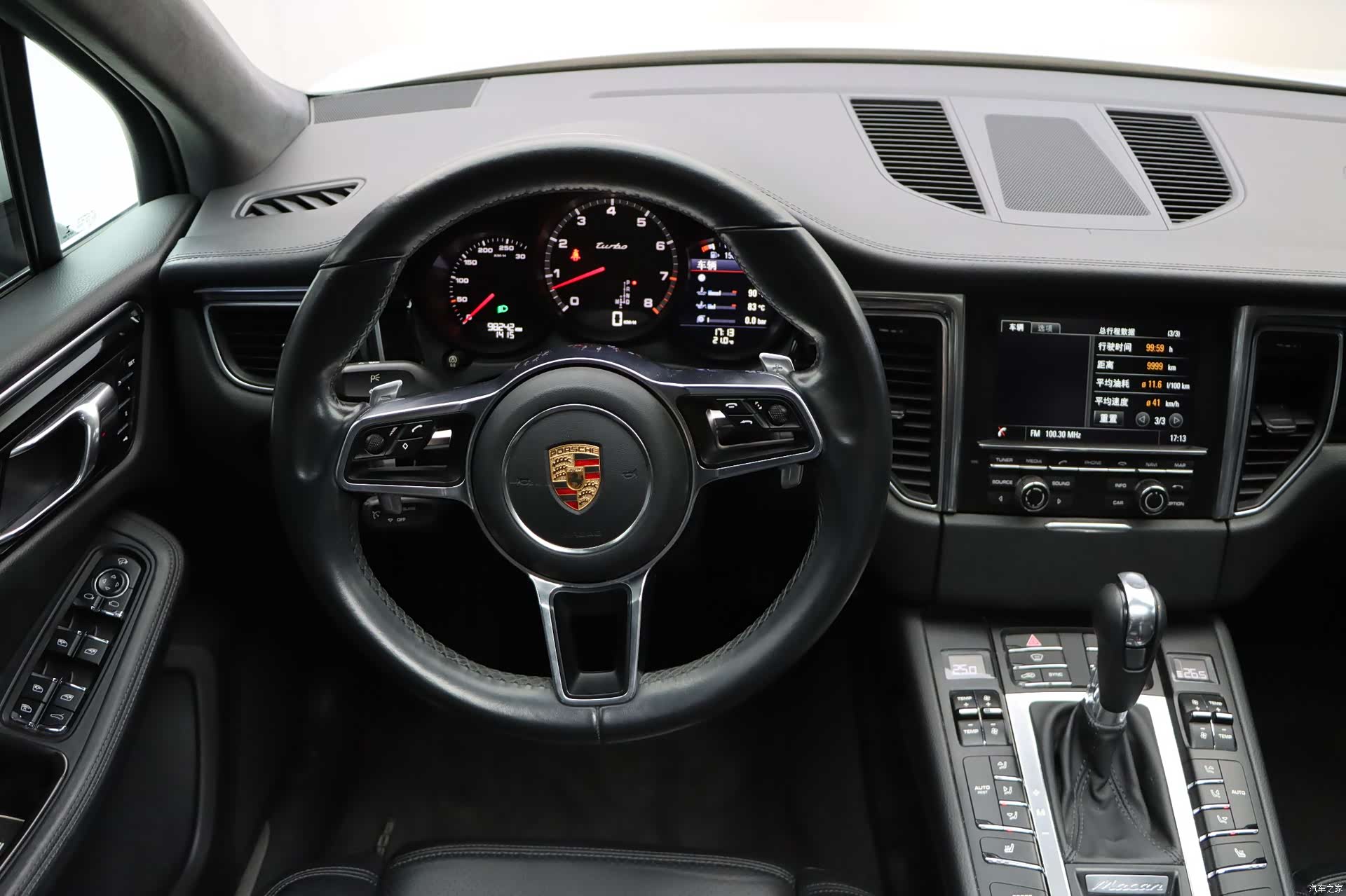 Porsche Macan, 2015 11