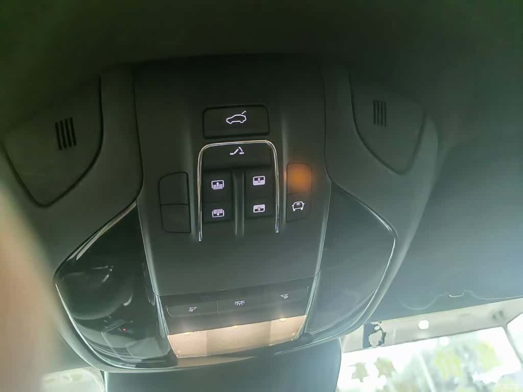 Maserati Levante, 2017 4