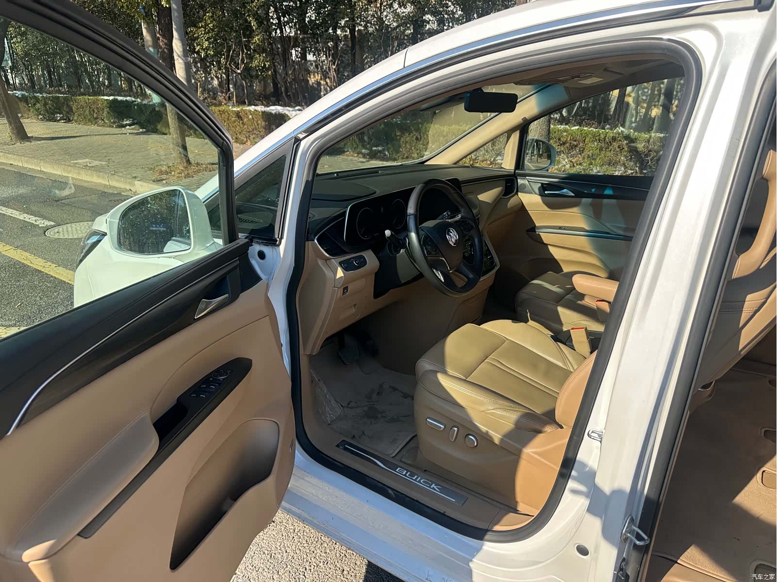 Buick GL8, 2022 7