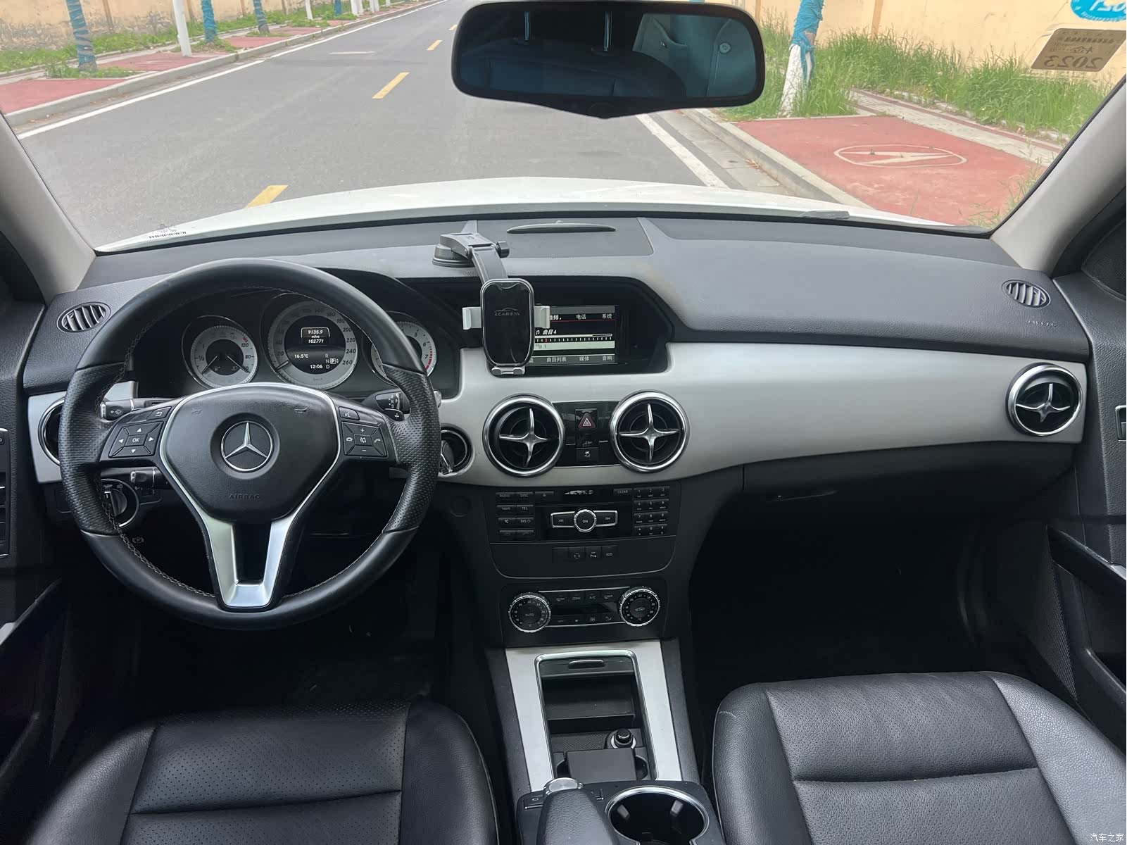 Mercedes-Benz GLK-Class, 2015 8