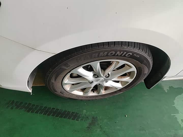 Buick GL6 2018 18T 6 seats Elite