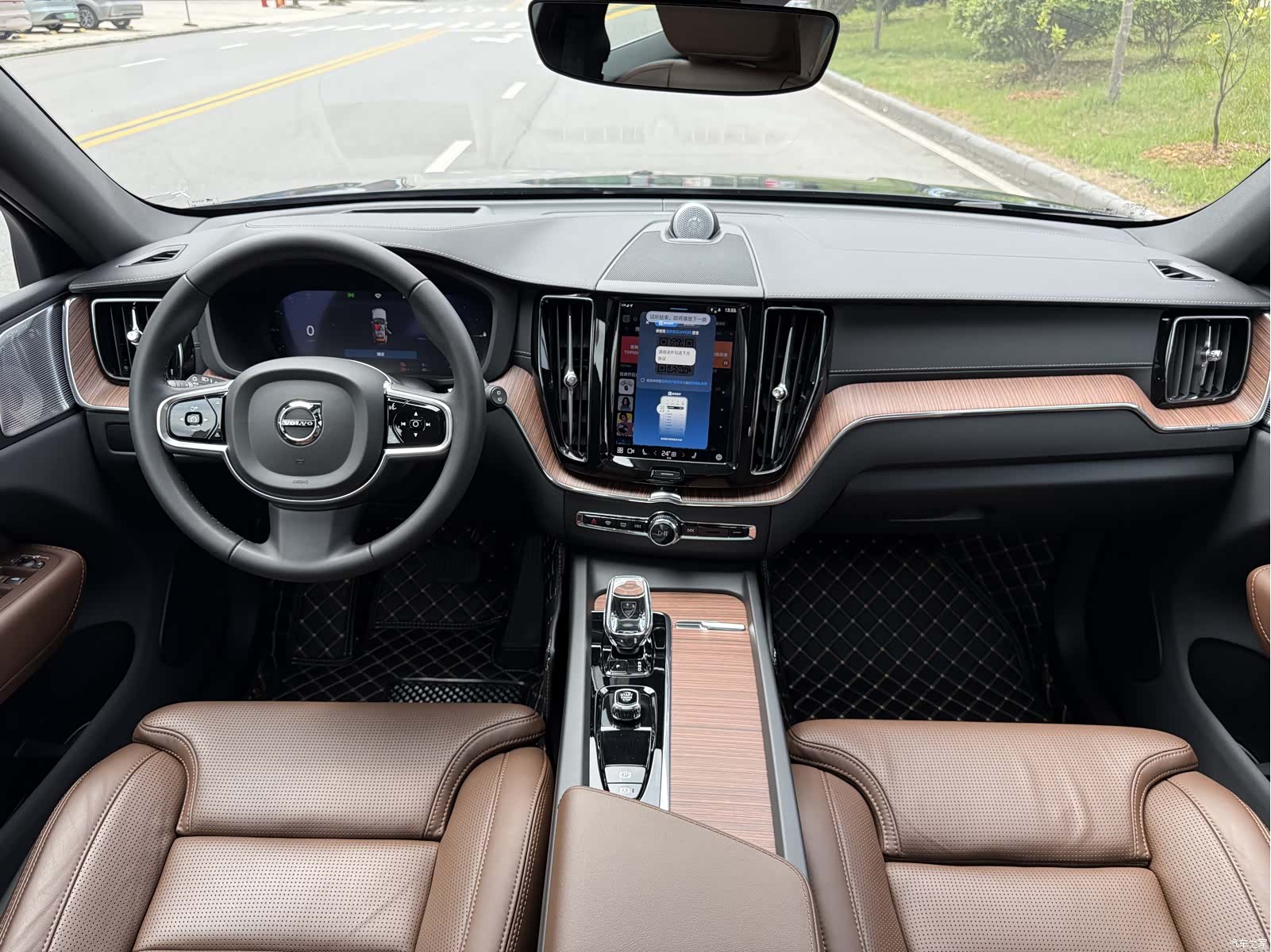 Volvo XC60, 2024 11