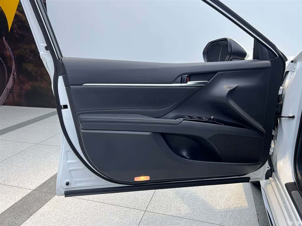 Toyota Camry, 2023 27