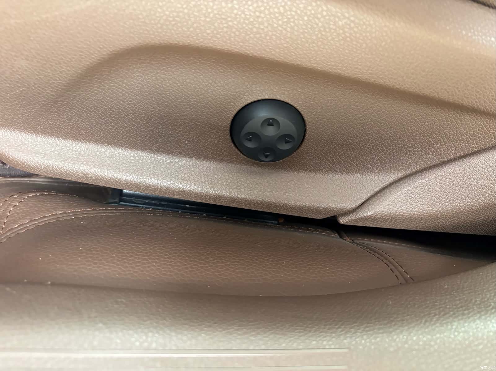 Mercedes-Benz E-Class, 2018 24