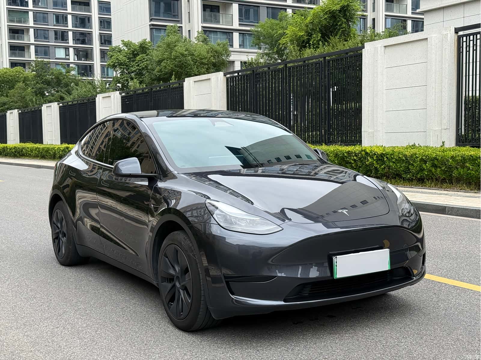 Tesla Model Y, 2025 2