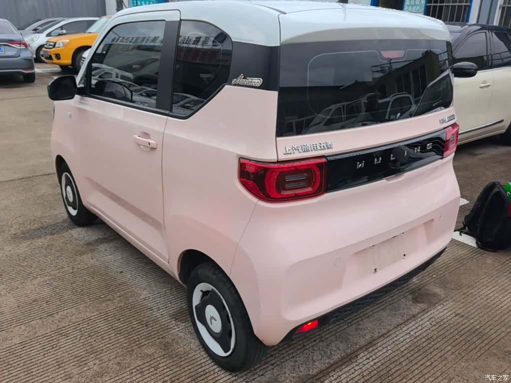 Wuling MINIEV, 2021 все фото