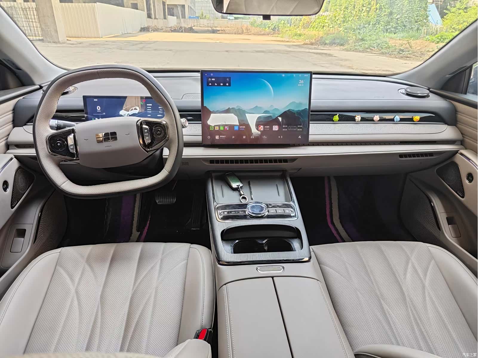 Geely 8, 2026 6