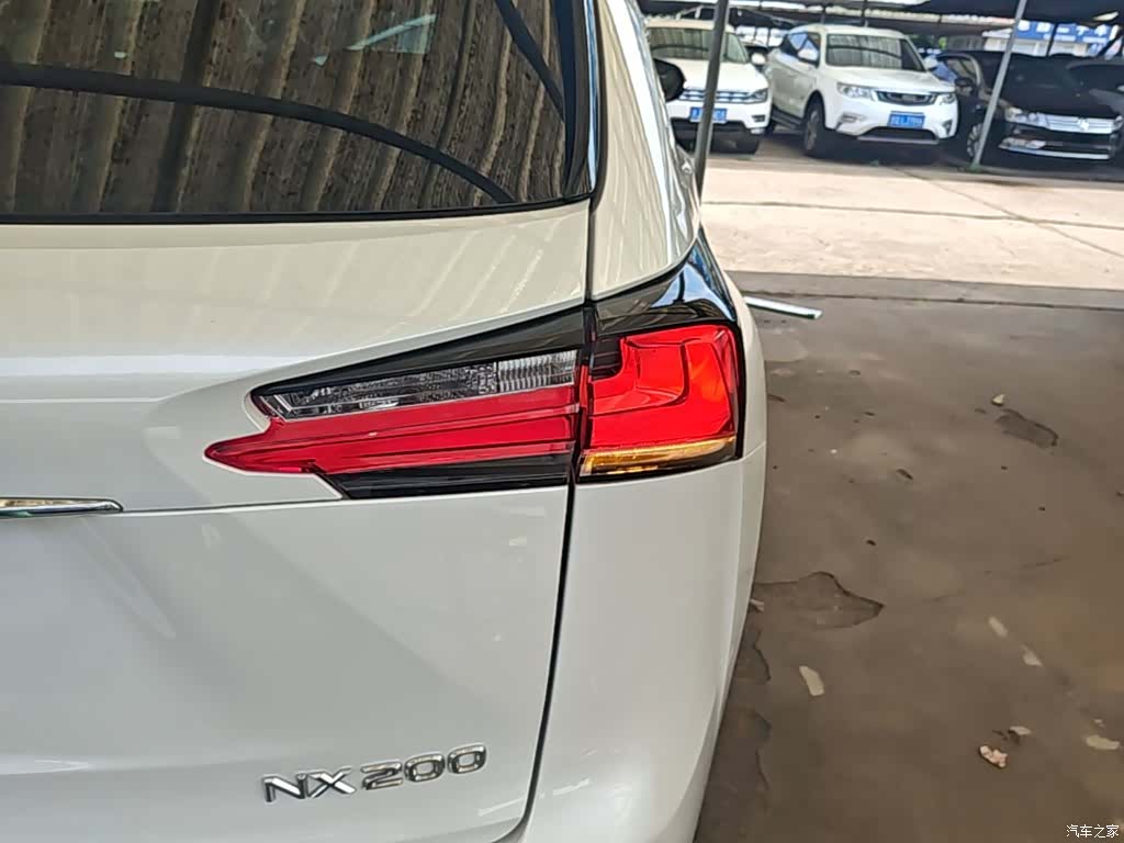 Lexus NX, 2015 8