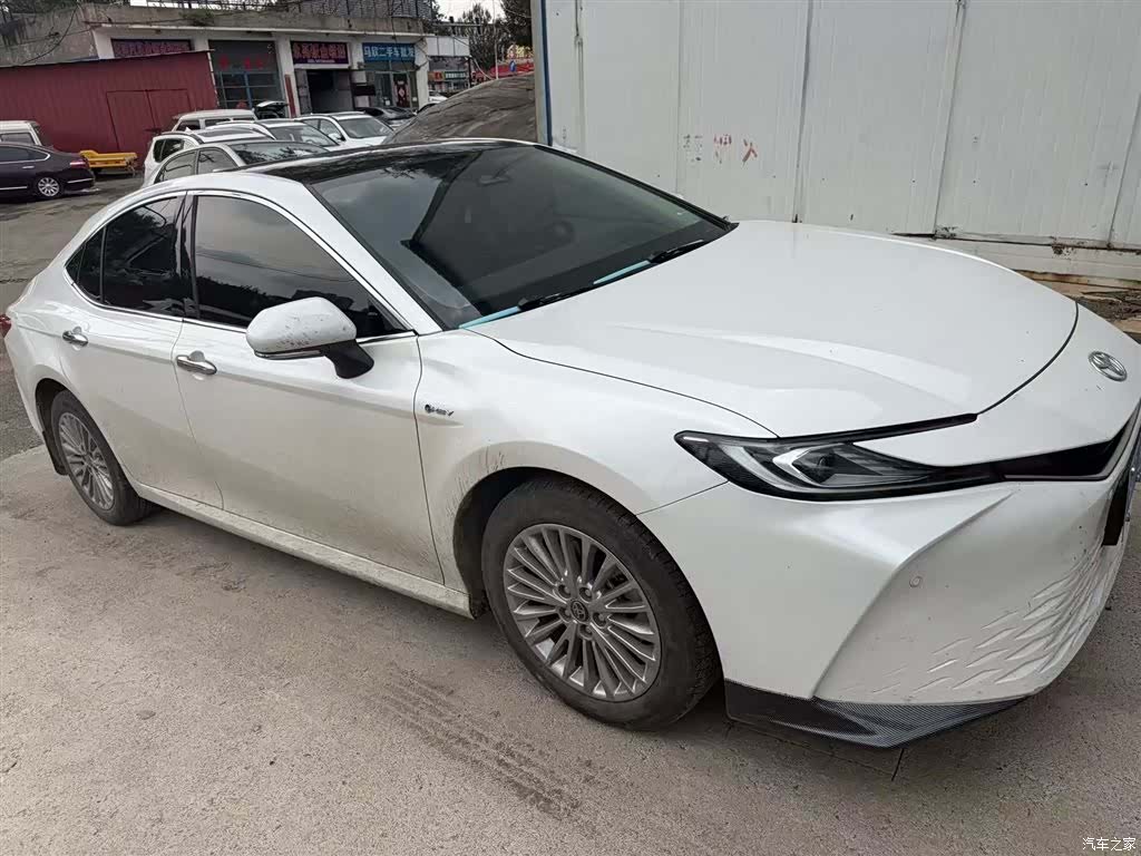 Toyota Camry, 2024 3