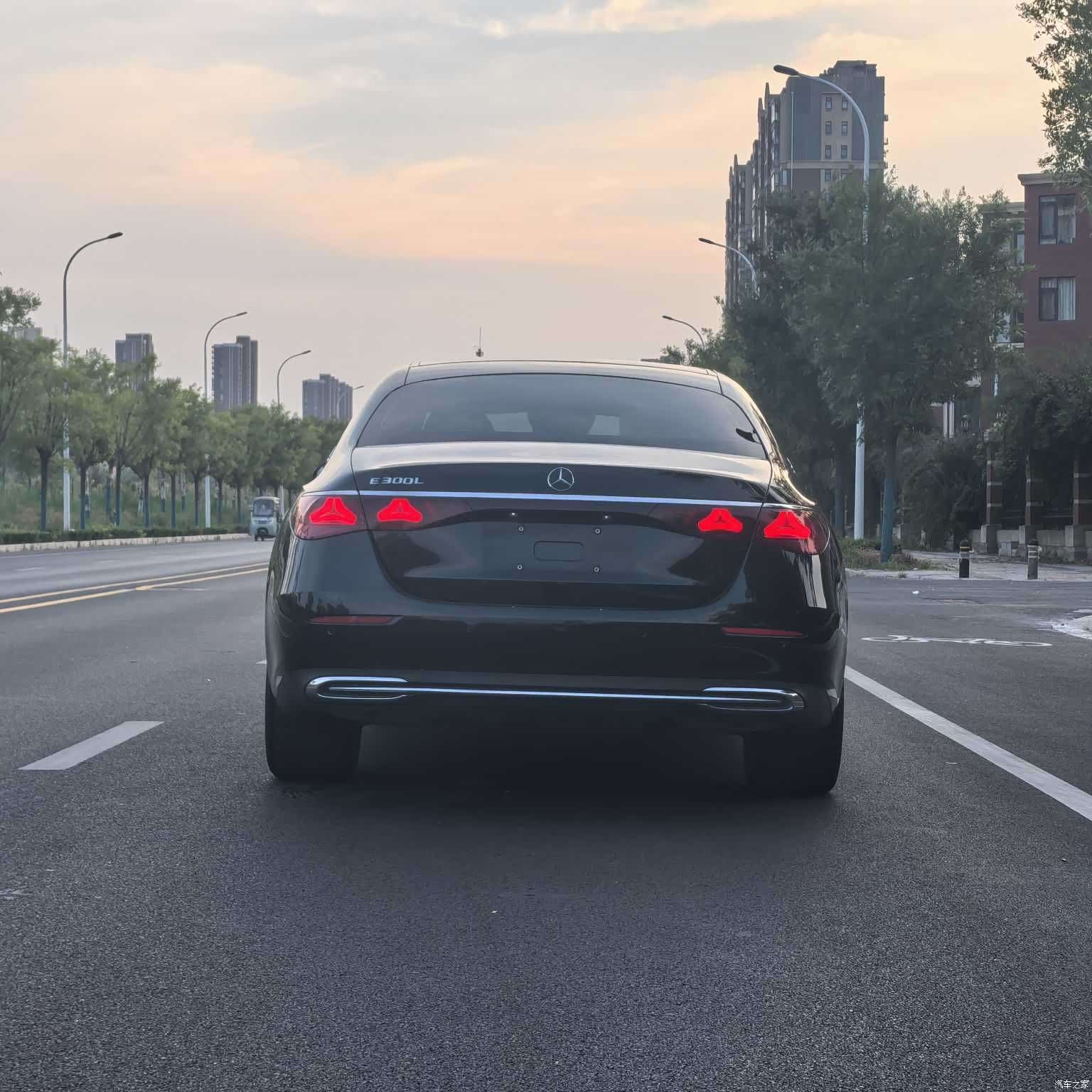 Mercedes-Benz E-Class, 2025 8