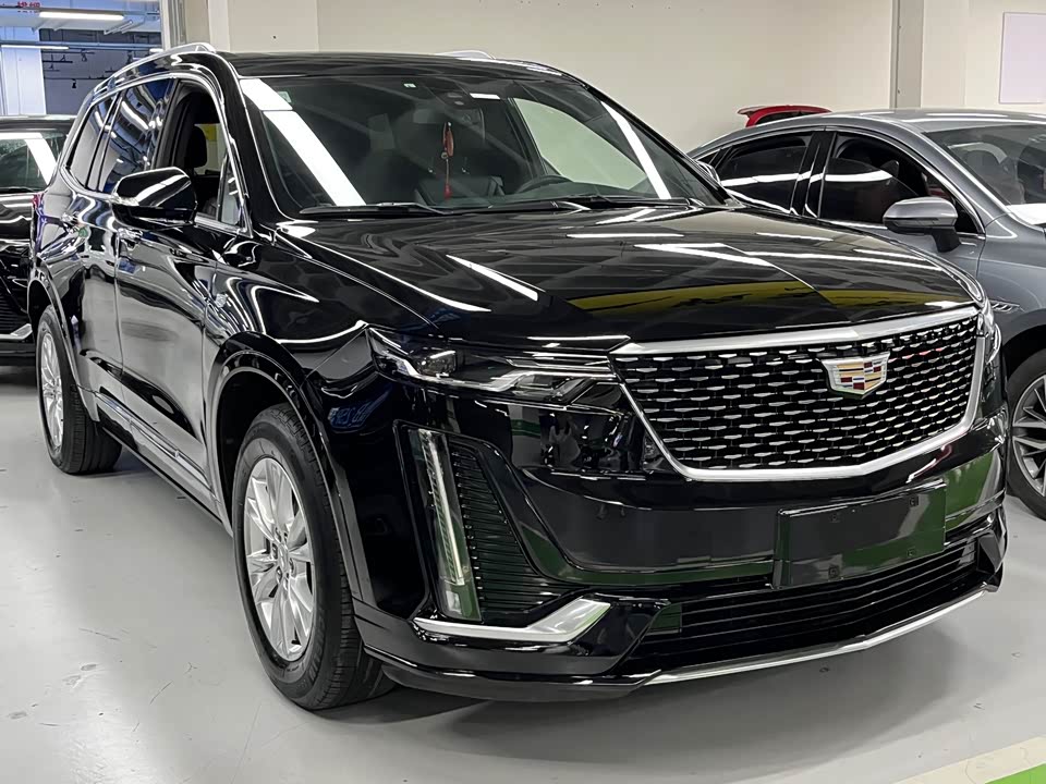 Cadillac XT6