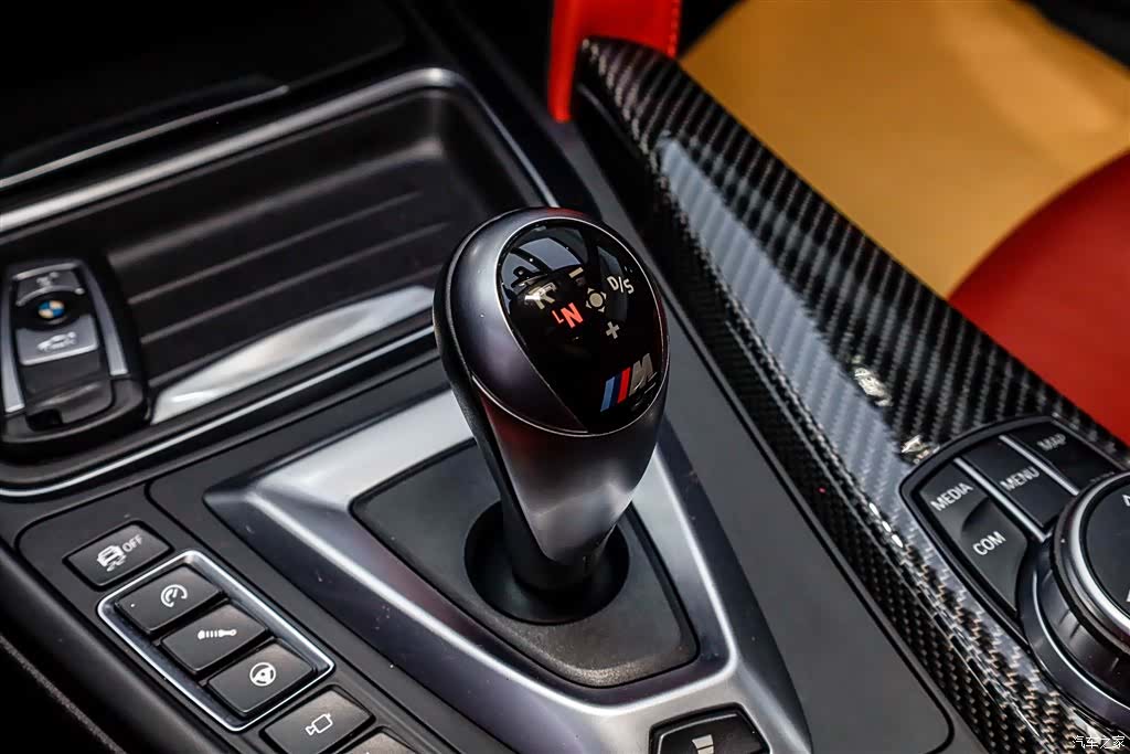 BMW M4, 2019 16