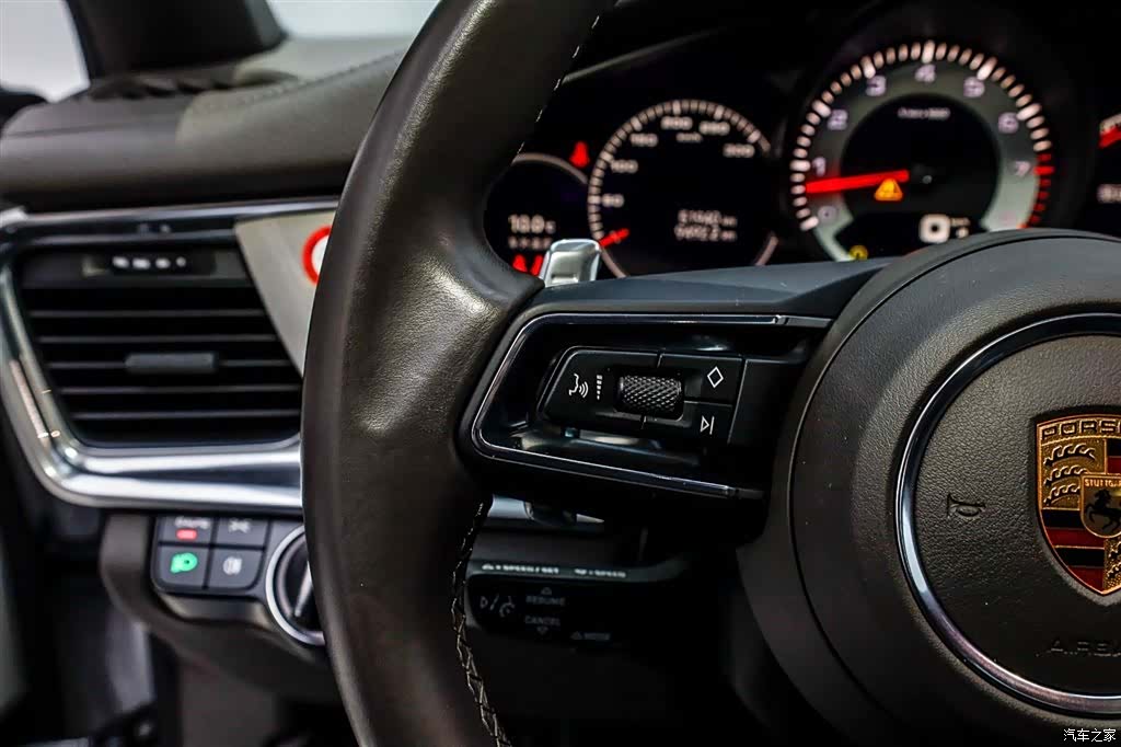 Porsche Panamera, 2022 23