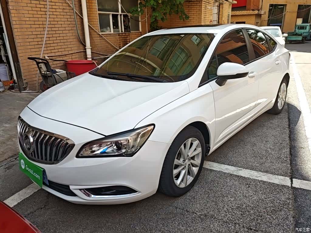 Buick Verano, 2016 1