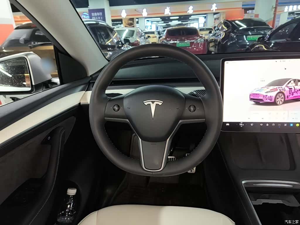 Tesla Model Y, 2023 11