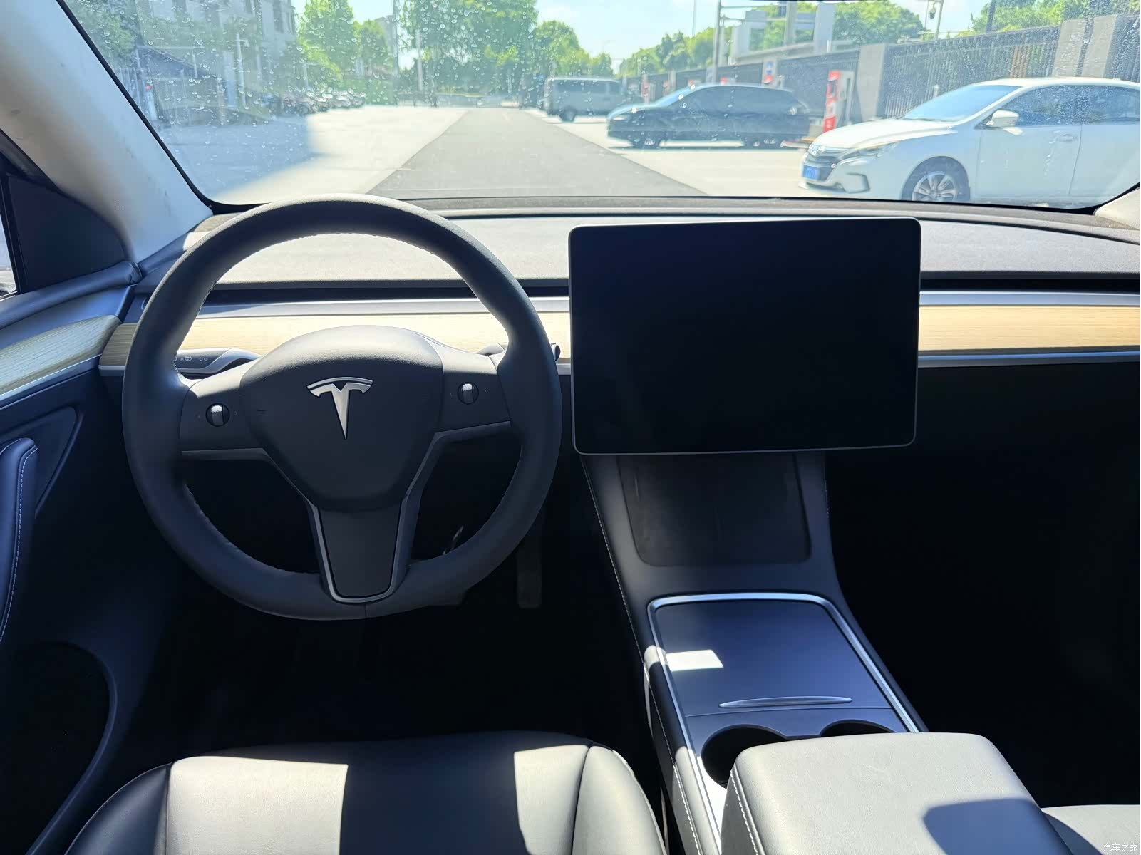 Tesla Model Y, 2022 10