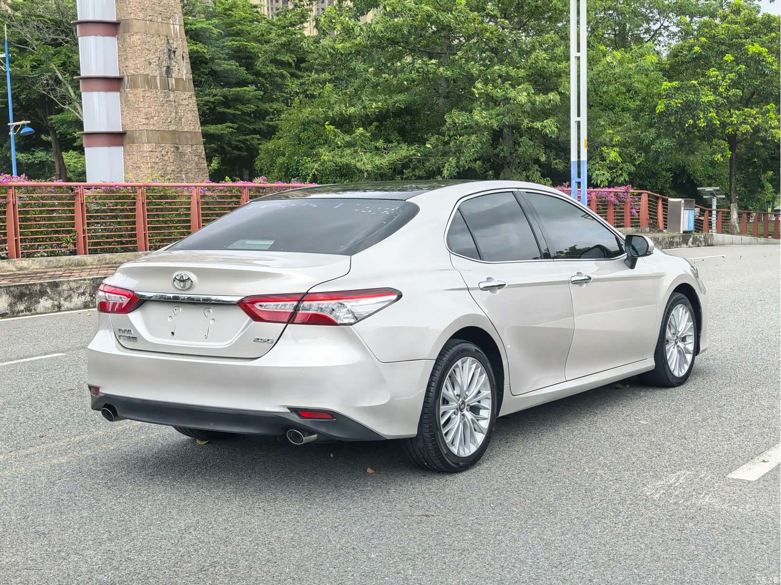 Toyota Camry, 2019 19