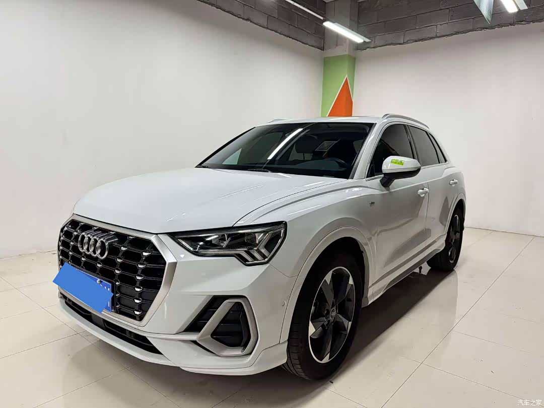 Audi Q3, 2023 1