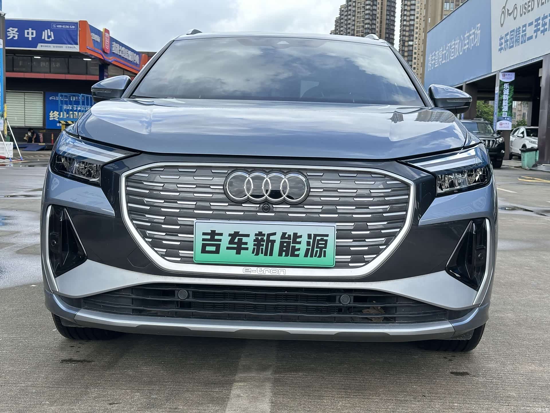 Audi Q4 e-tron, 2025 2
