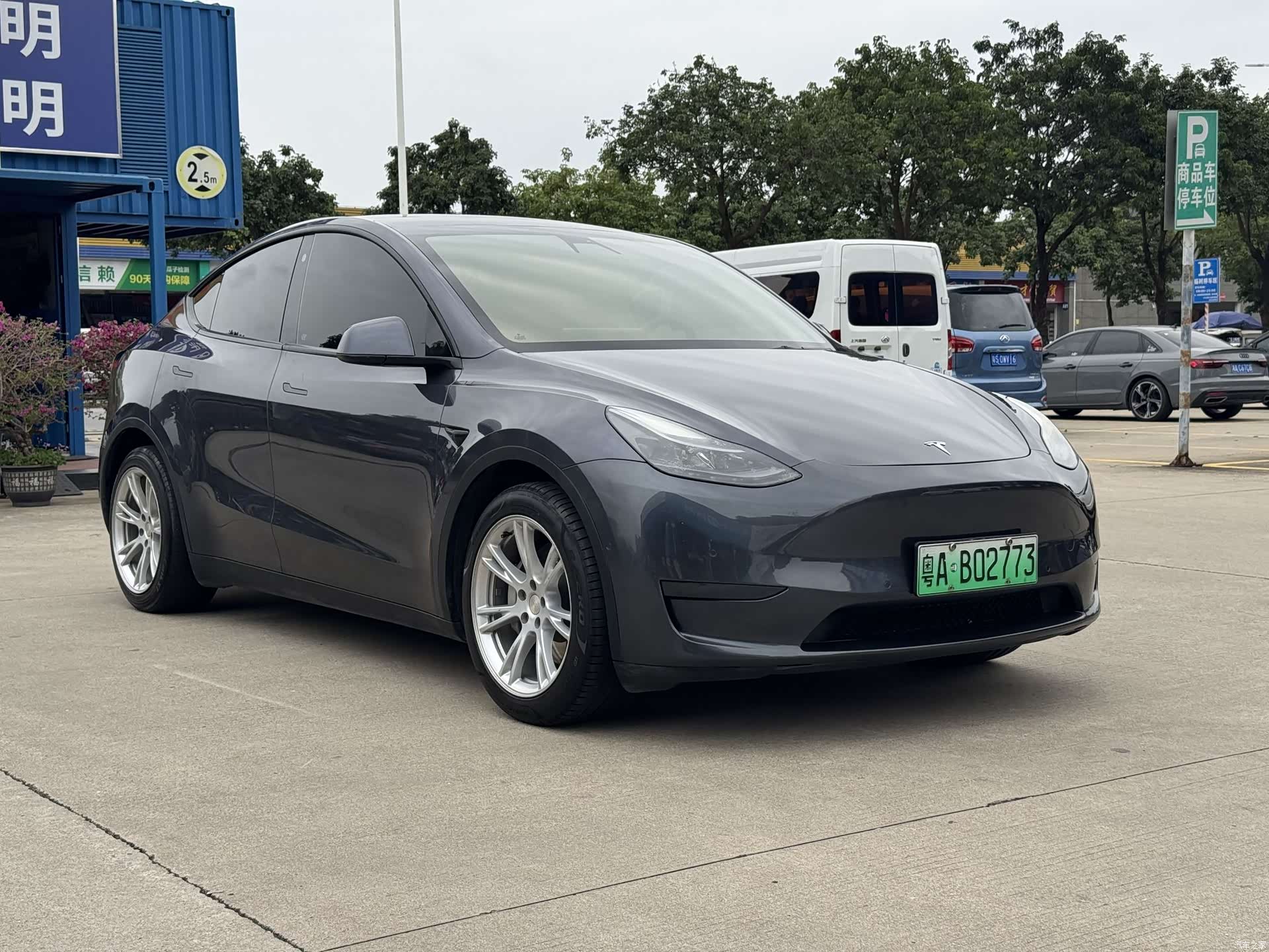 Tesla Model Y, 2022 6