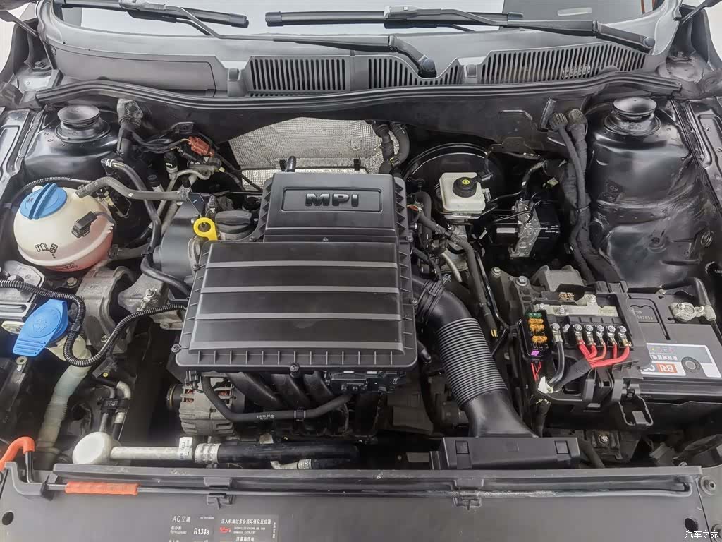 Volkswagen Lavida, 2013 6