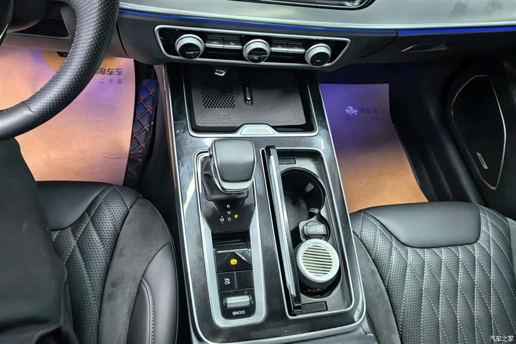 Hongqi HS5, 2024 16