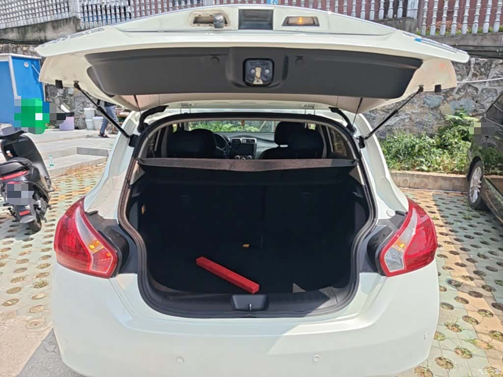 Nissan Tiida, 2016 19