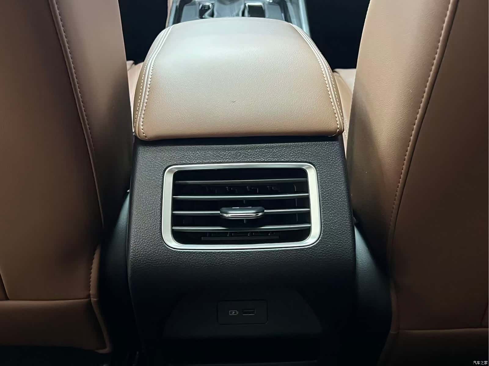Geely X6, 2023 8
