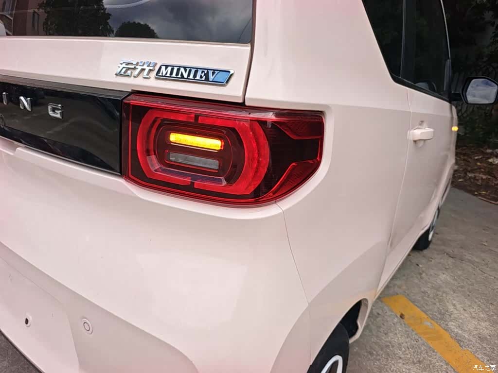 Wuling MINIEV, 2022 8