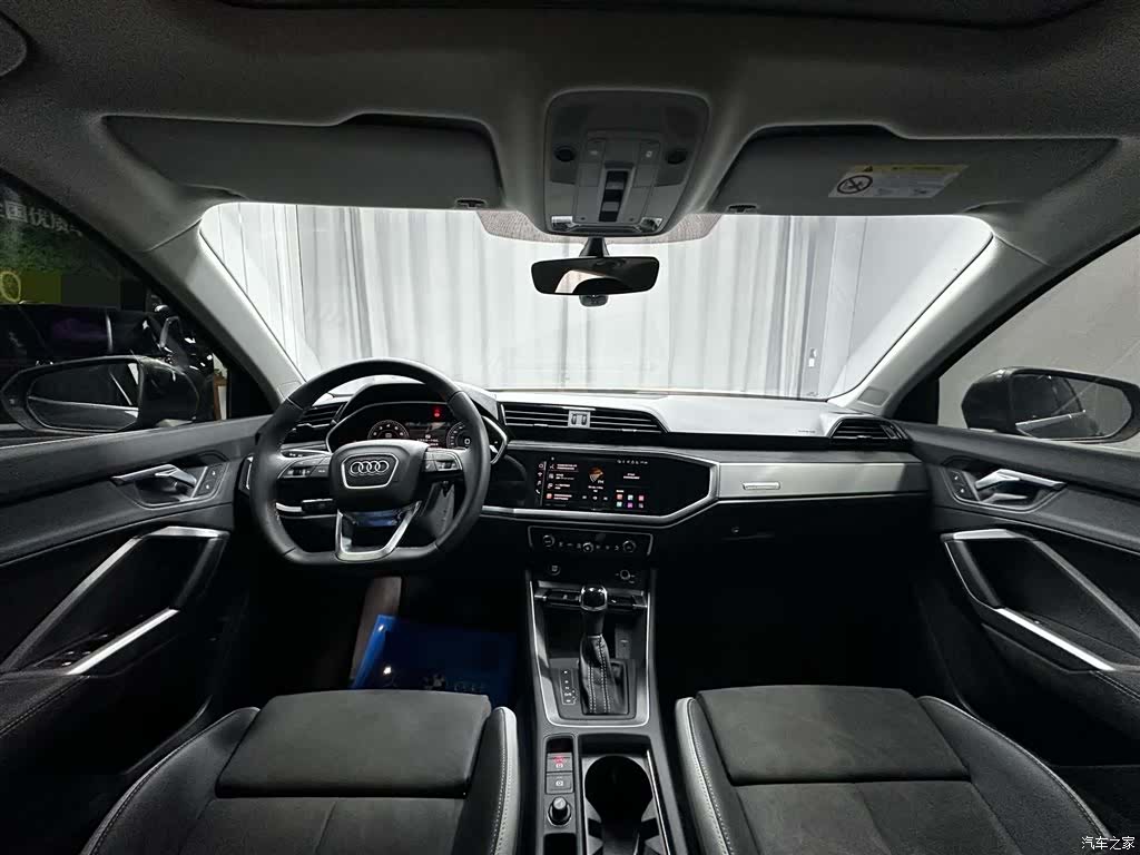 Audi Q3, 2023 11