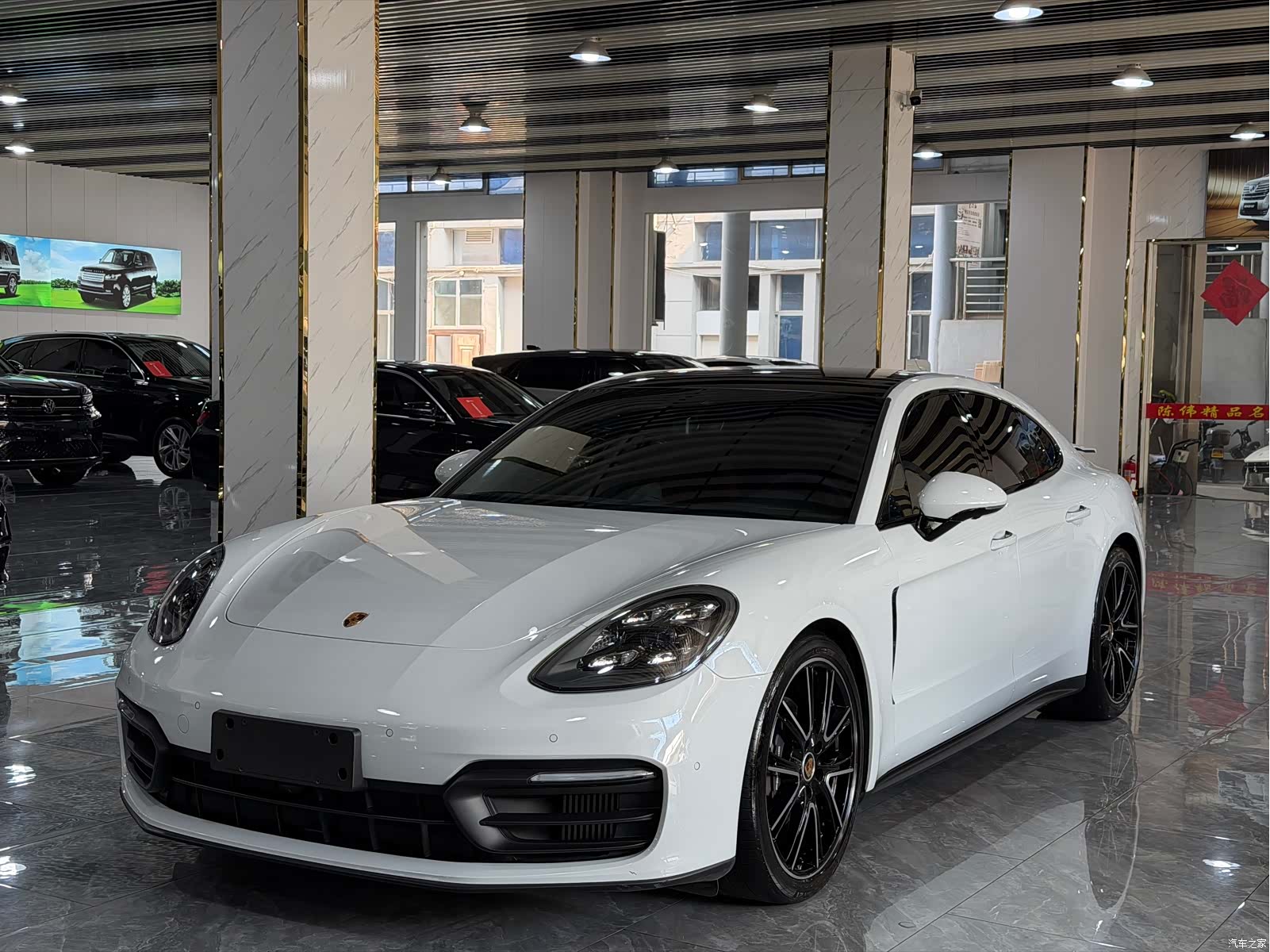 Porsche Panamera, 2024 1