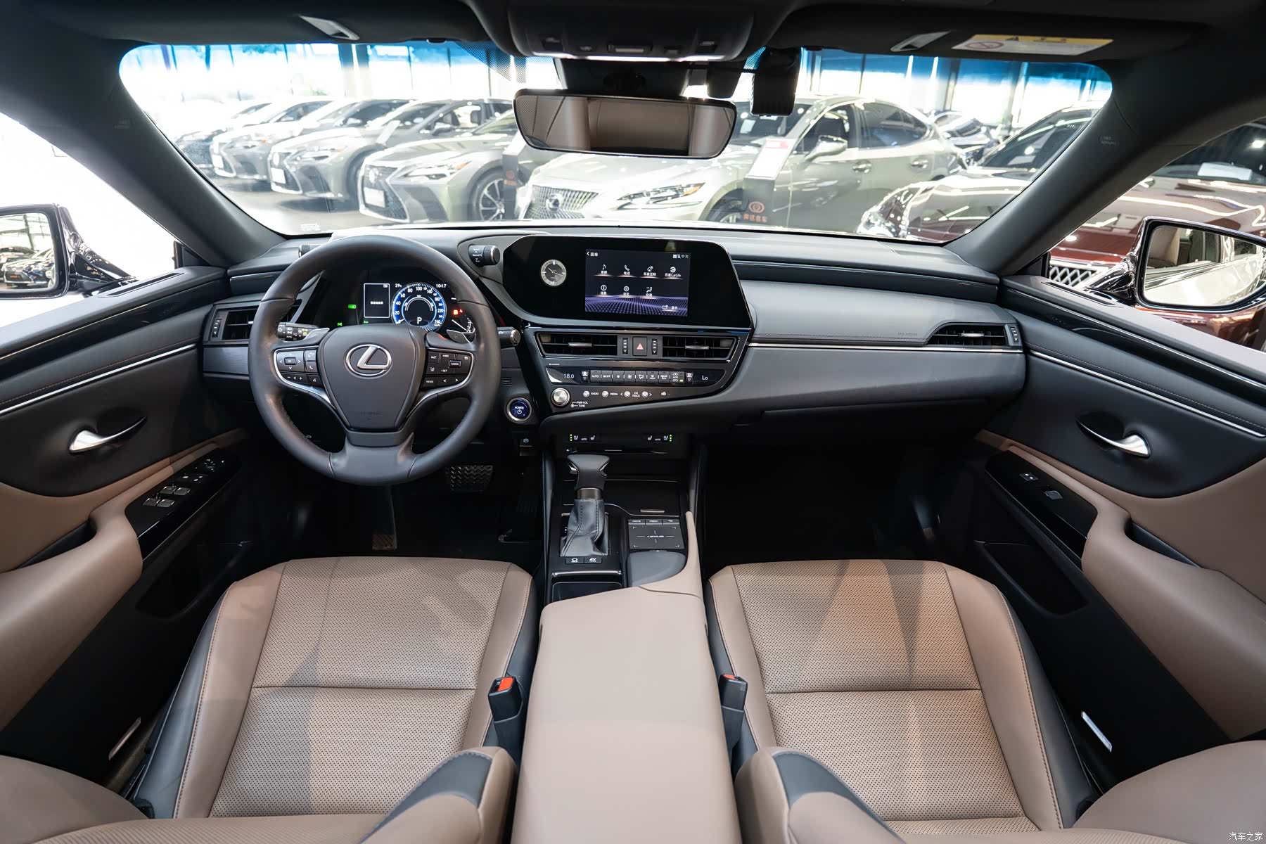 Lexus ES, 2022 13