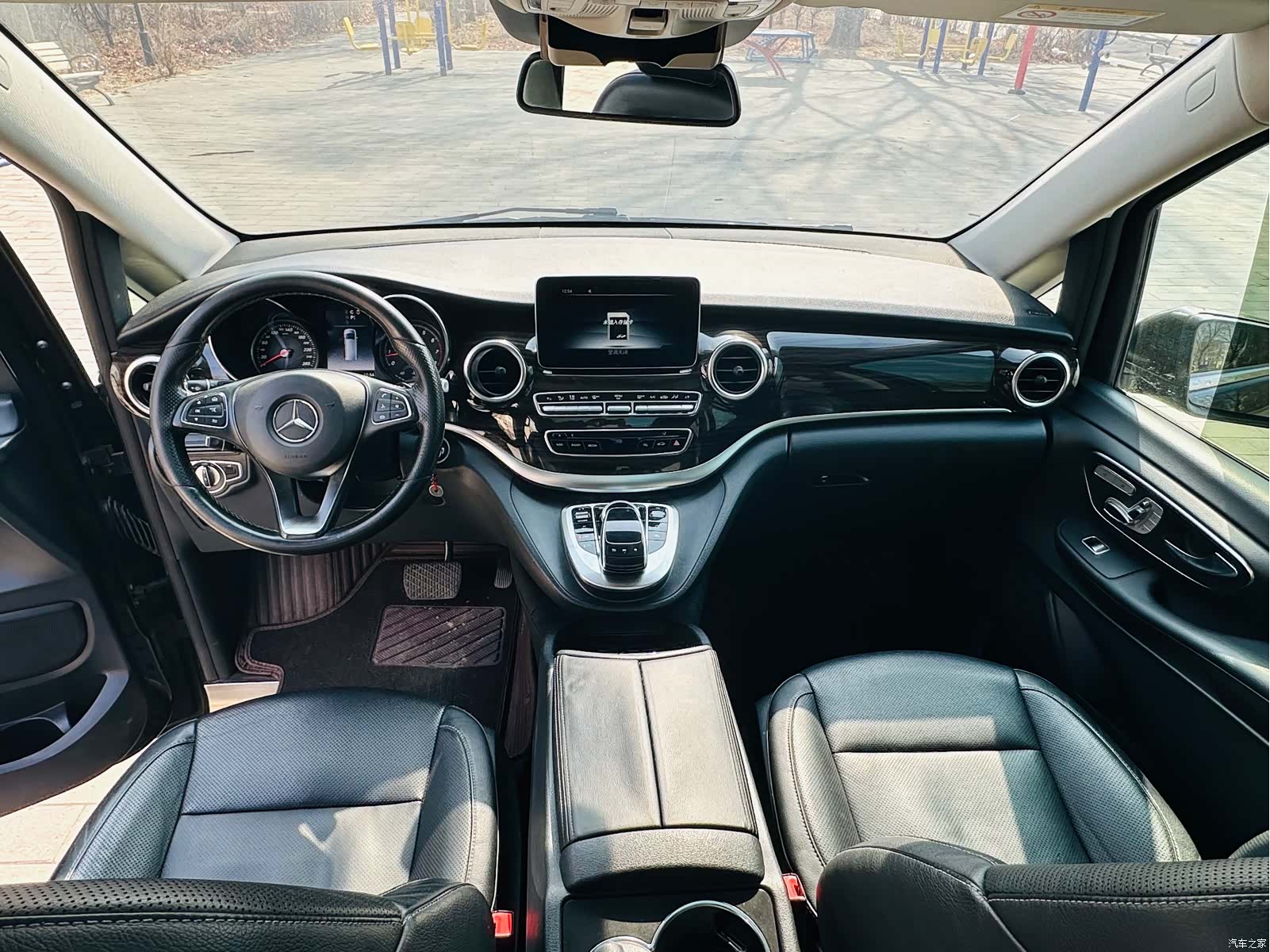Mercedes-Benz V-Class, 2018 16