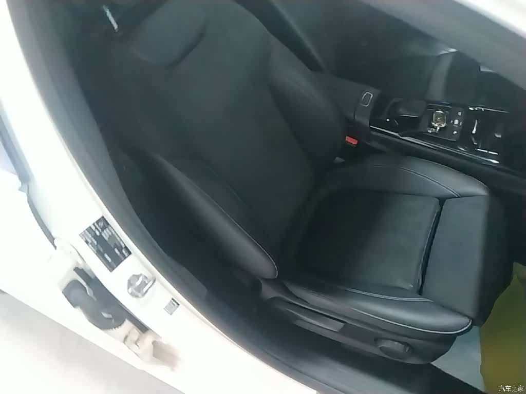 Mercedes-Benz A-Class, 2019 25