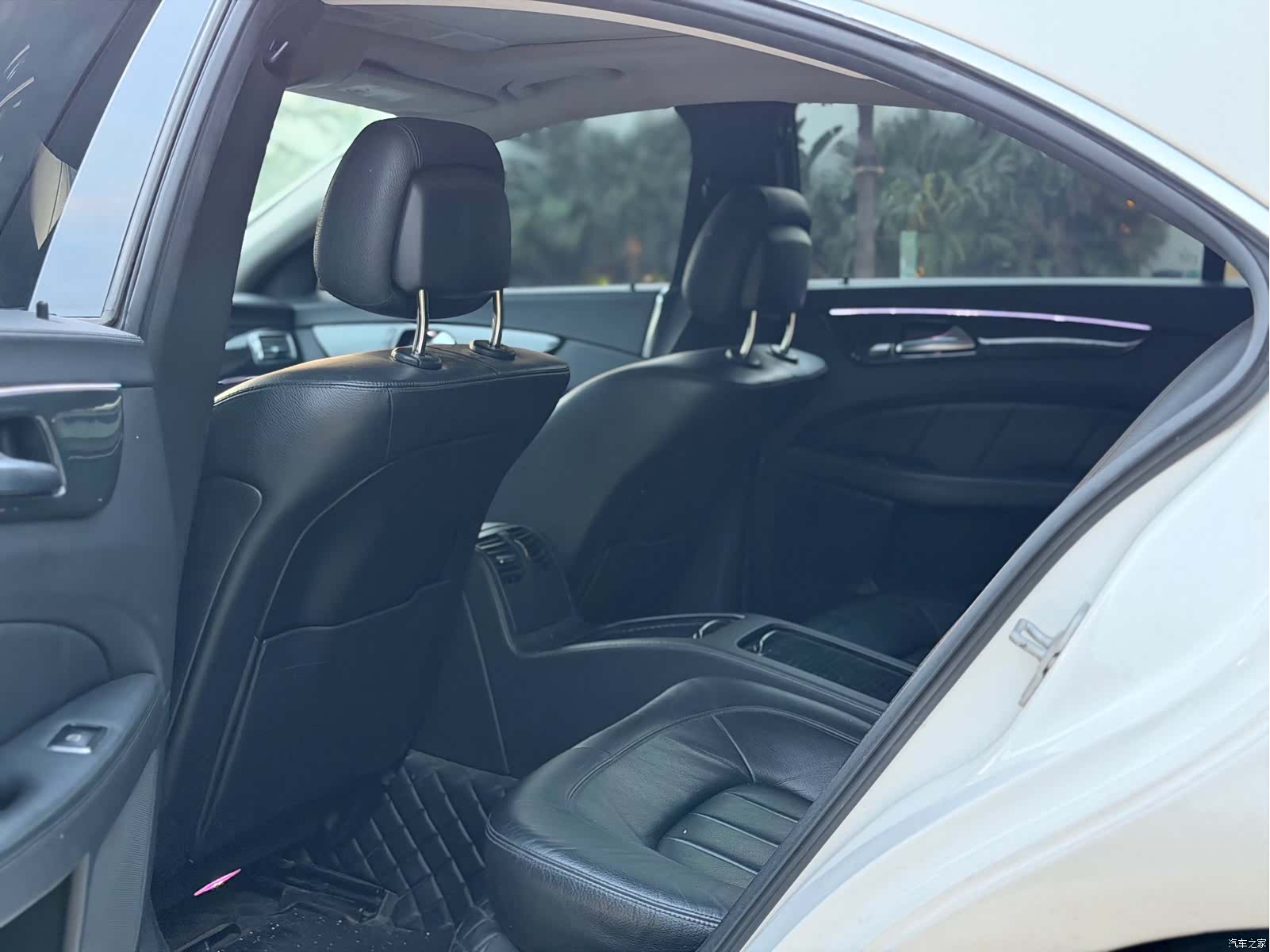 Mercedes-Benz CLS, 2016 8