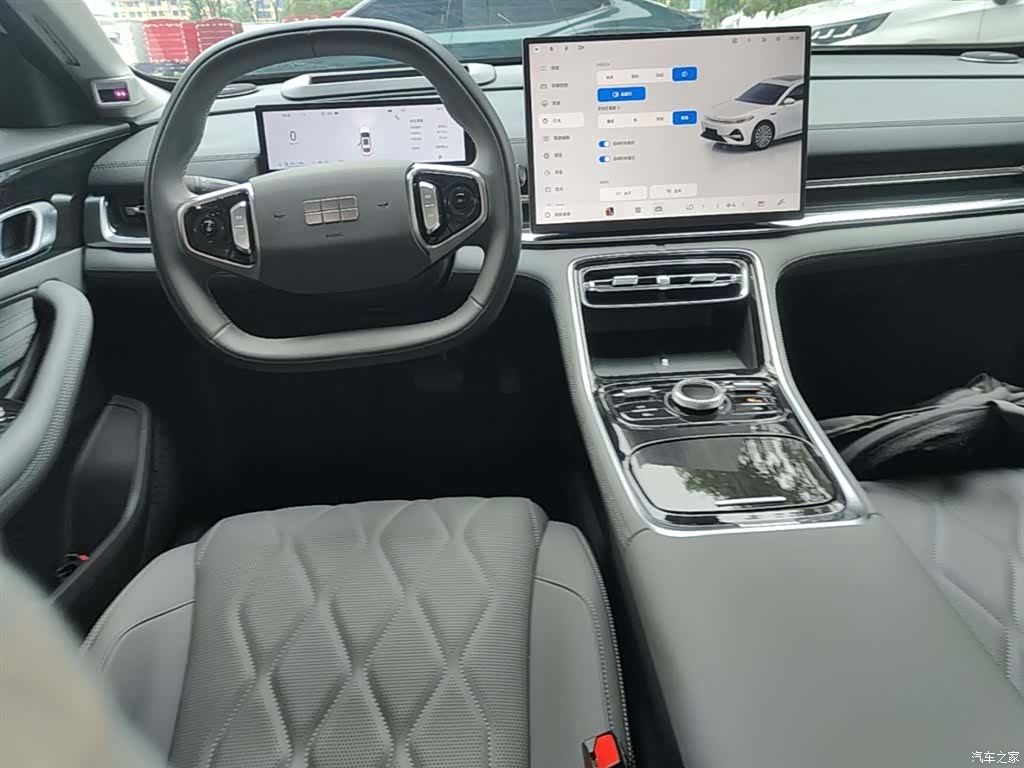 Geely A7, 2025 10