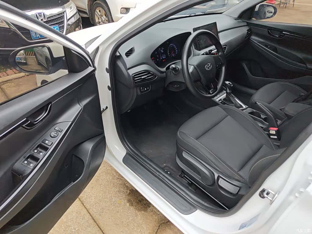 Hyundai GL, 2022 16
