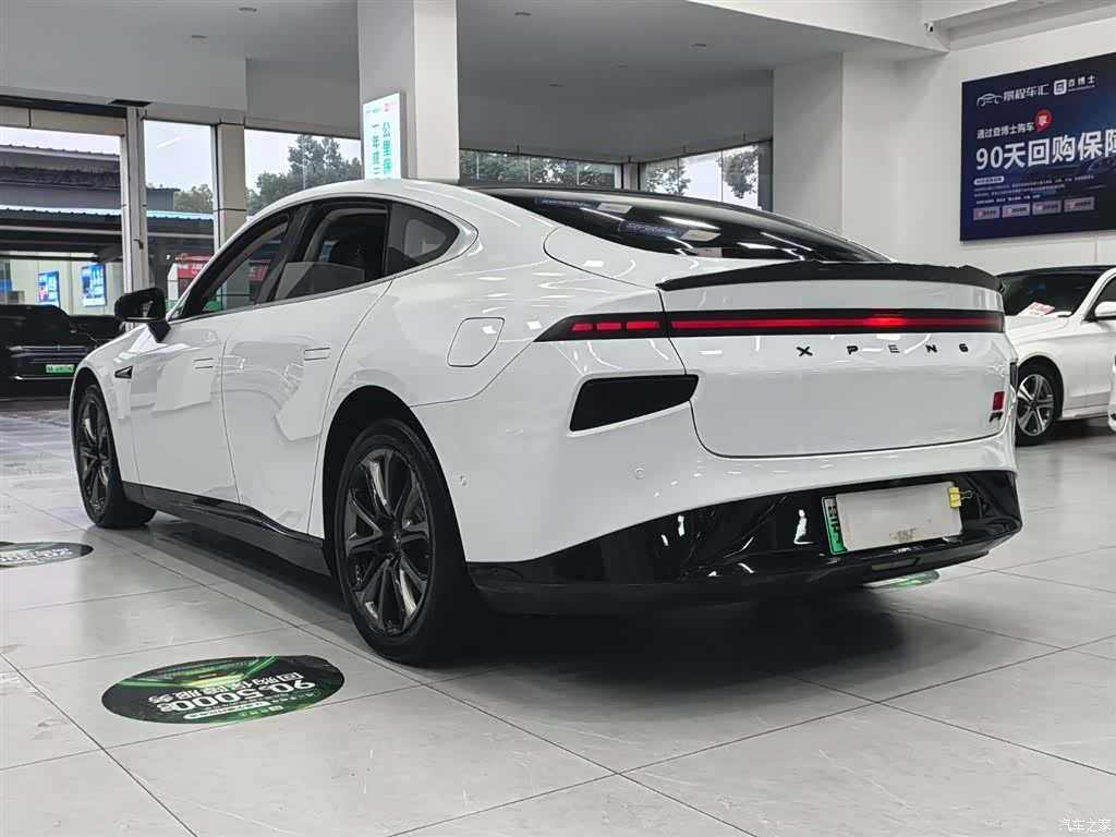 Xpeng P7, 2021 8