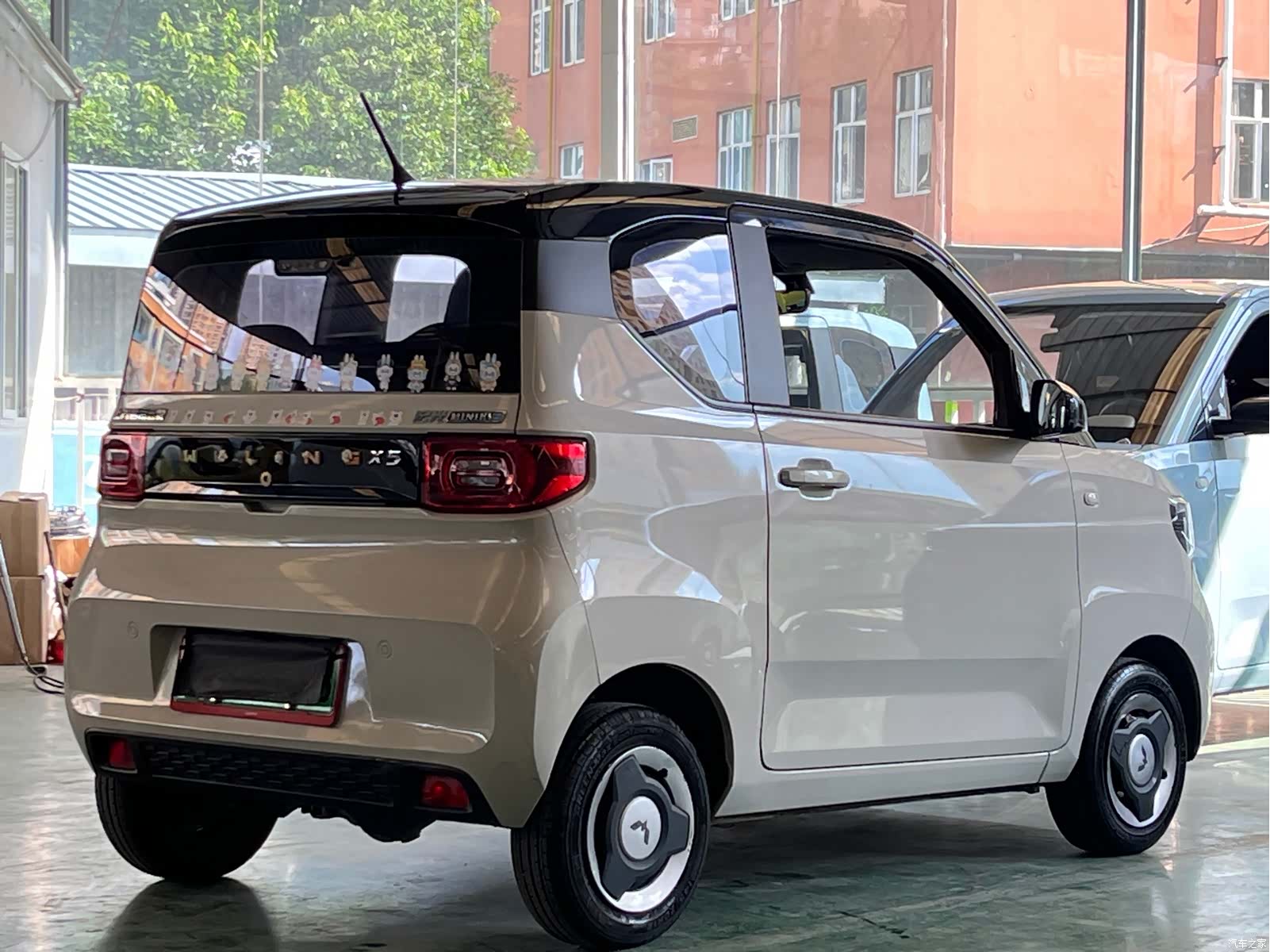Wuling MINIEV, 2022 6