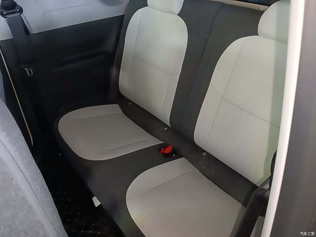 Geely Panda, 2025 17