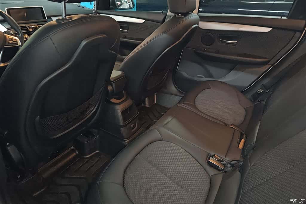BMW 2 Series, 2017 11