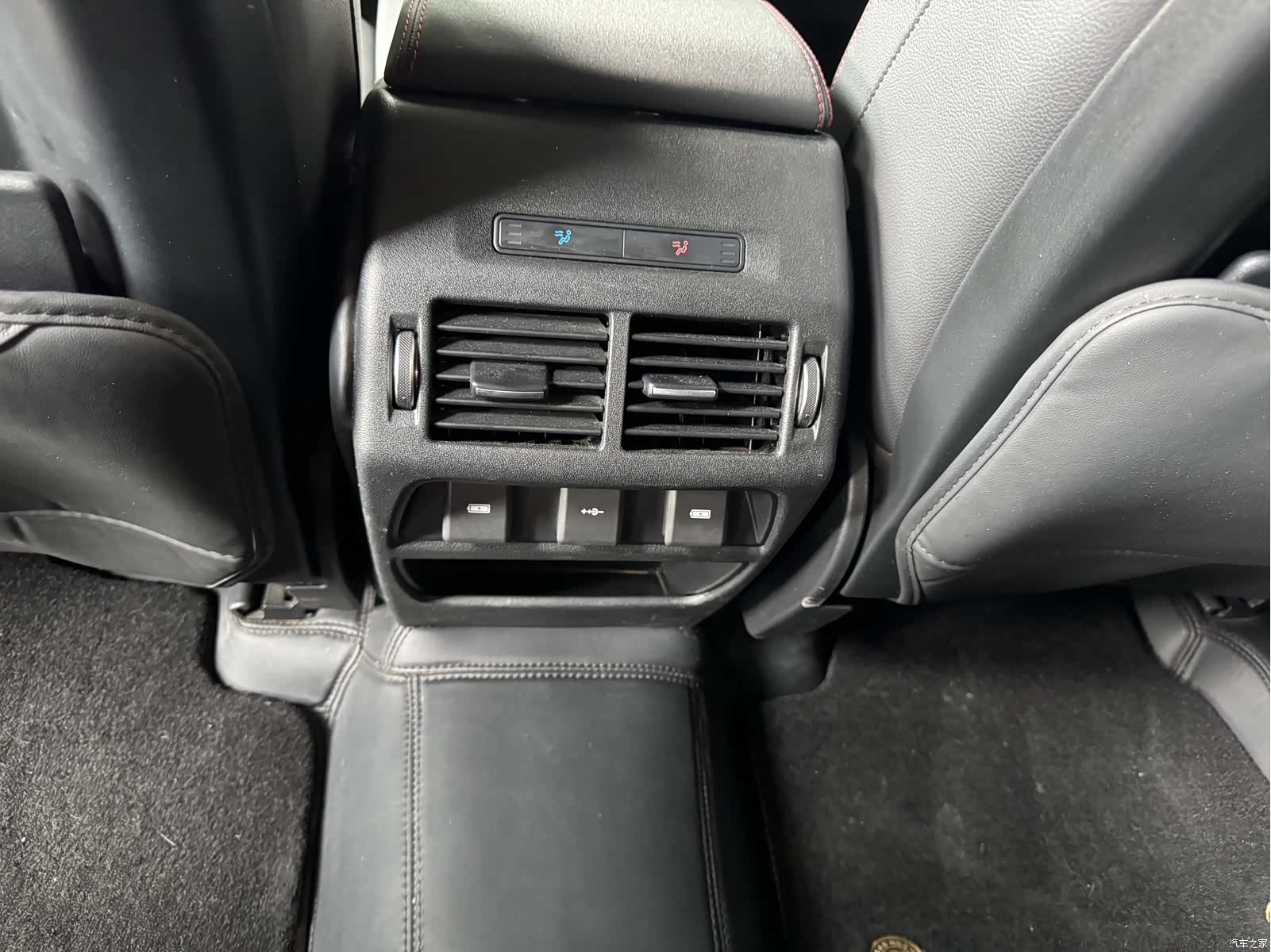 Land Rover Discovery, 2023 21